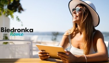 Tablet z klawiaturą w Biedronce? Jest tani, lekki i wygodny