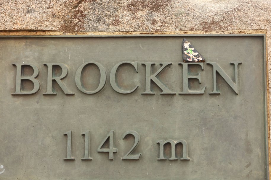 Tablica informacyjna na górze Brocken /Matthias Bein /PAP/DPA