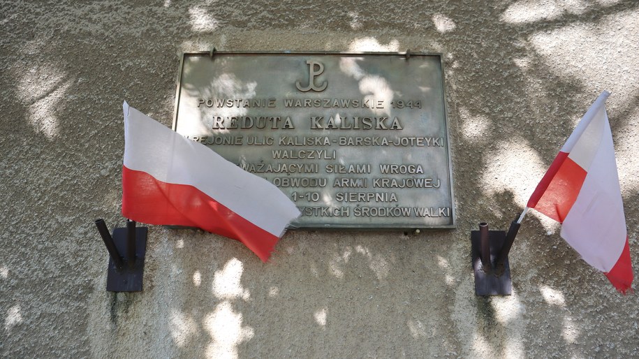 Tablica upamiętniająca Redutę Kaliską /Piotr Szydłowski /RMF FM