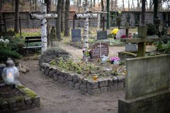 Tadeusz Mazowiecki zostanie pochowany w Laskach