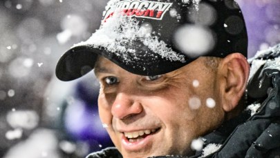 Tajemnice marki Nowrocky. Kto zarabia na Karolu Nawrockim?