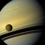 Tajemnicza dziura na Saturnie. Niecodzienne zjawisko czeka na astronomów