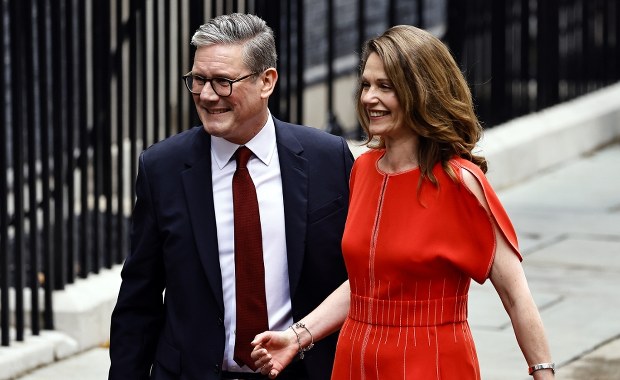 Tajemnicza wizyta brytyjskiego premiera z żoną w Wielkopolsce. O co chodziło?