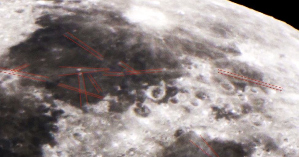 Tajemnicze linie zauważone na powierzchni Księżyca. Czy mają coś wspólnego ze wzorami z Nazca? /YouTube