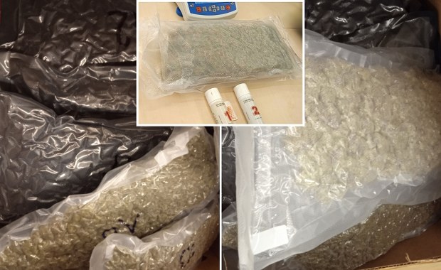 Tajemnicze przesyłki z USA. W środku niespodzianka