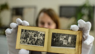 Tajemniczy album, jaki trafił do Muzem na Majdanku