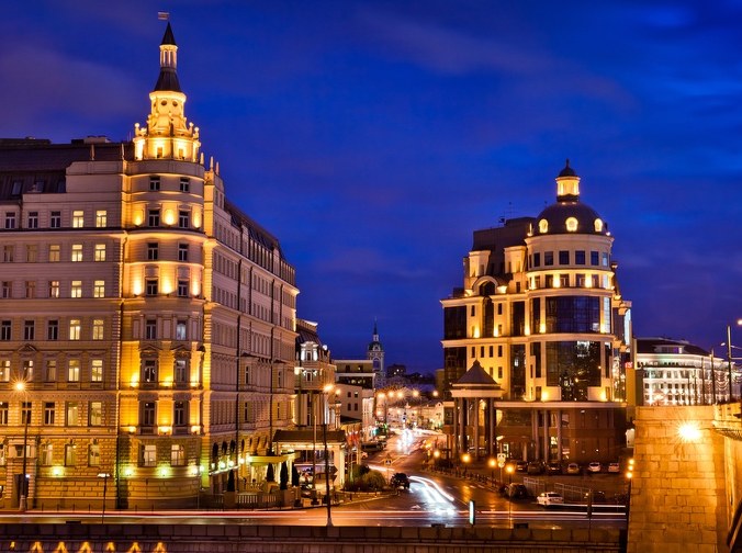 Tajemniczy gość w hotelu Kempinski. Co były kanclerz RFN robił koło Kremla?