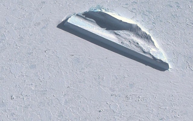 Tajemniczy "mur" odnaleziony na Antarktydzie. Czym jest ten obiekt? /Innemedium.pl
