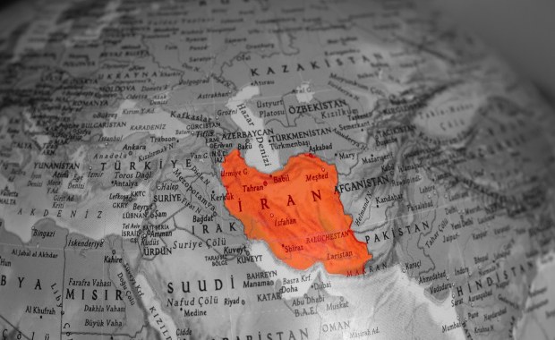 Tajemniczy sygnał radiowy z Iranu. Mógł posłużyć do aktywacji uśpionych agentów