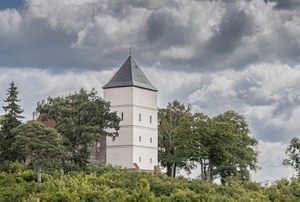Tajemniczy zamek w Polsce. Niezwykłe miejsce owiane legendami