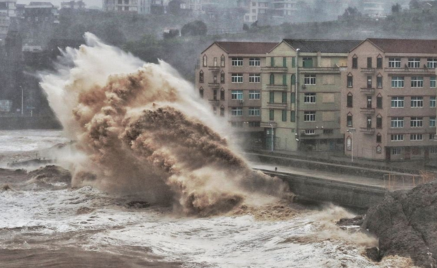 Tajfun Lekima uderzył na południu Chin. Ewakuowano milion osób