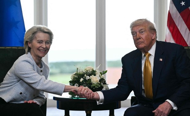 Tajna klauzula w umowie UE z USA? "Akt zdrady"