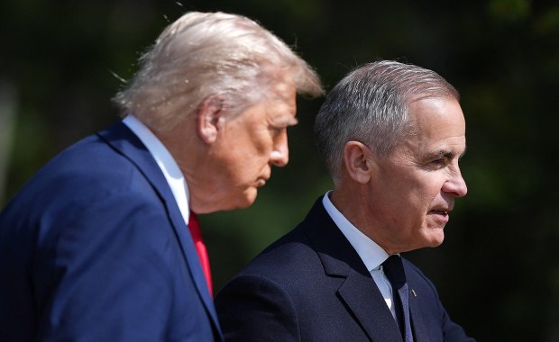 Tajne spotkania z separatystami. Co kombinuje administracja Trumpa?