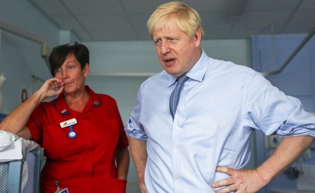 Tajny rządowy raport ws. brexitu. KE: Nie ucierpimy jak Wielka Brytania