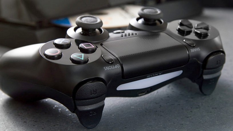 Tak będzie wyglądał kontroler do PlayStation 5. Konsola pojawi się na przyszłą Gwiazdkę /Geekweek