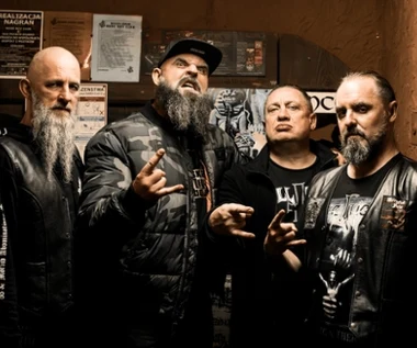 Tak brzmi "złowieszczy" Hell-Born. "Blood In Stone" zapowiada nowy album