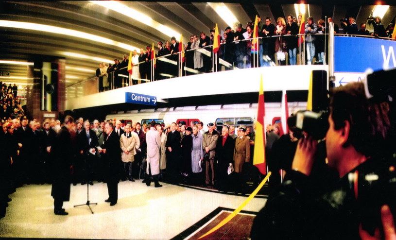 Tak było 27 lat temu. Uroczyste otwarcie metra na reprezentacyjnej stacji Wilanowska /Metro Warszawskie /materiały prasowe