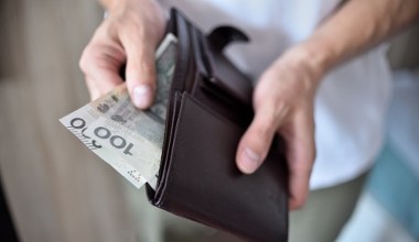 Tak konflikt Iranu z USA wpłynie na portfele. Obawia się tego połowa Polaków