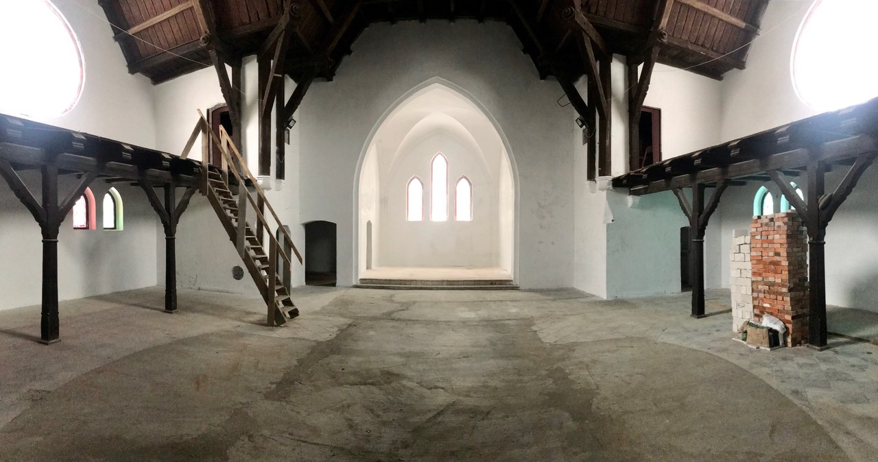 Tak obecnie wygląda wnętrze byłego kościoła ewangelickiego, w którym mieściła się dyskoteka Rink -Weis /archiwum prywatne