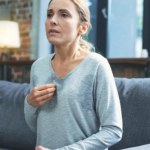 leczenie nadpotliwości Tak organizm daje znać o niedoborach albo chorobie. Nadmierna potliwość to objaw