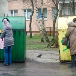 Tak Polacy obchodzą nakaz sortowania tekstyliów. Posypią się mandaty