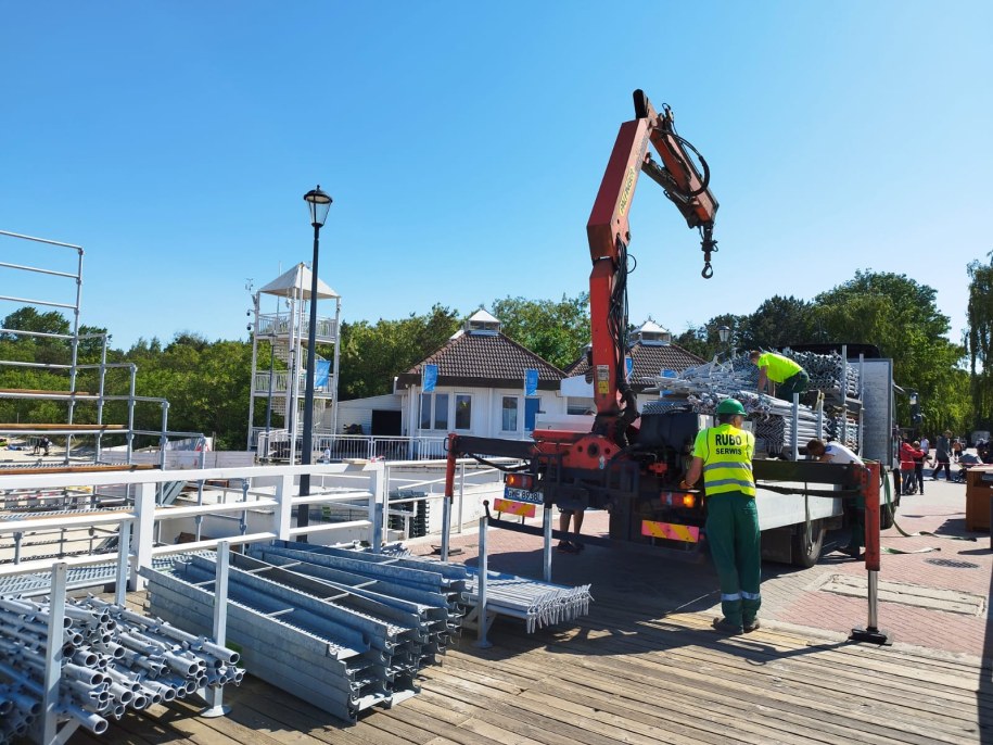 Tak powstawało triathlonowe miasteczko na plaży w Gdańsku-Brzeźnie. /Materiały prasowe