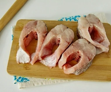 ​Tak sprawdzisz, czy karp jest świeży. Patrz na ten szczegół