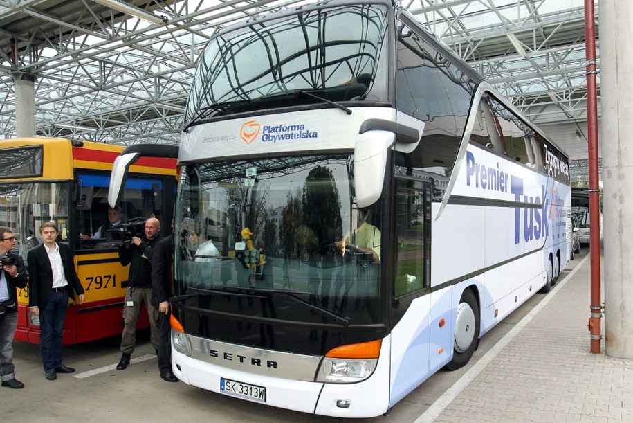 Tak wygląda "Autobus Tuska" &nbsp; /poboczem.pl