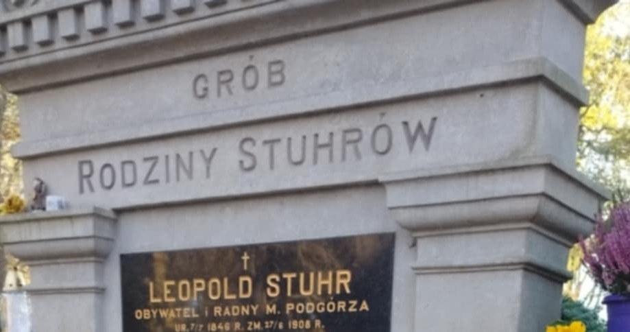 Tak wygląda grób rodziny Stuhrów /pomponik exclusive