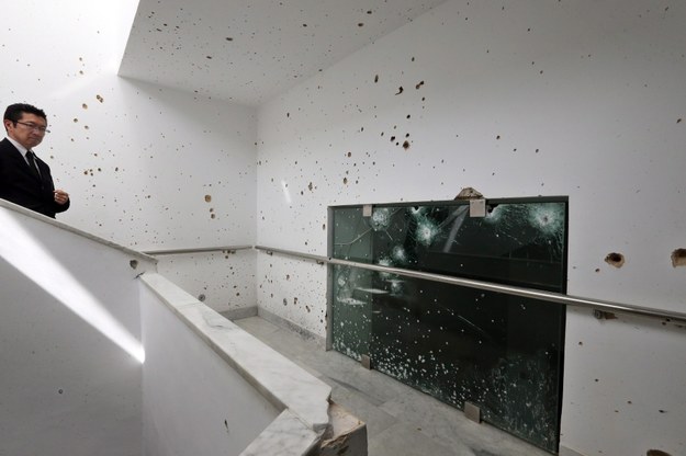 Tak wygląda Muzeum Bardo po ataku /MOHAMED MESSARA /PAP/EPA