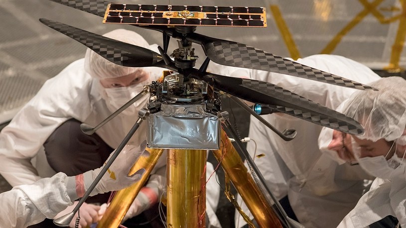 Tak wygląda na testach pierwszy dron, który za 2 lata pojawi się na Marsie /Geekweek