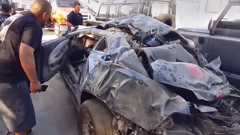 Tak wygląda wypadek w Chevrolecie Camaro przy prędkości 310 km/h /Geekweek