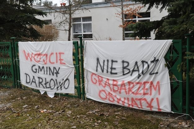 Tak wyglądał protest w Dąbkach /Marcin Bielecki /PAP