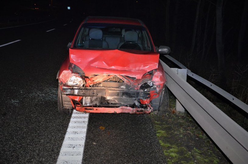 Tak wyglądała corsa po zakończeniu jazdy... /Policja