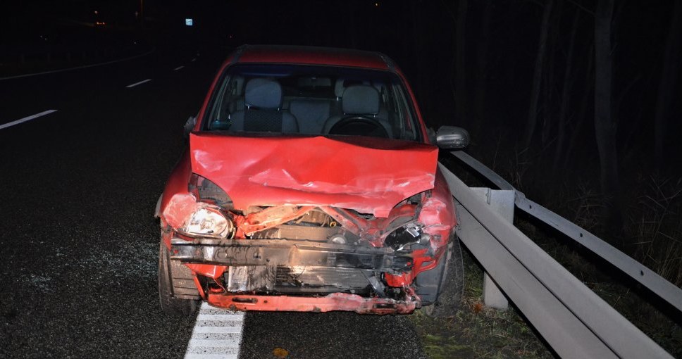 Tak wyglądała corsa po zakończeniu jazdy... /Policja