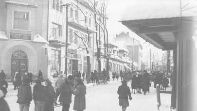 Tak wyglądały Krupówki przed wojną. Archiwalne zdjęcia 