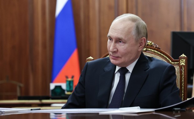 Tak Zachód chce pokazać Putinowi, że powinien negocjować