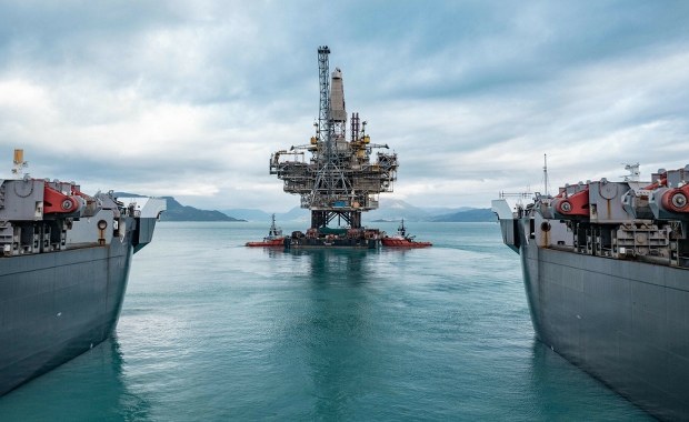 Tak zarabia się na wojnie w Ukrainie. Niektórzy twierdzą, że to niemoralne