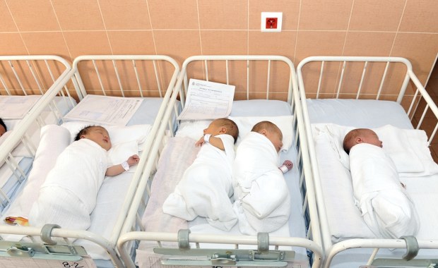 Tak źle nie było od 1946 roku. Urodzeń coraz mniej, zgonów rekordowo dużo