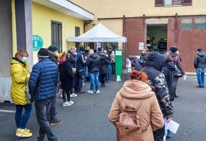 Tak źle nie było od początku pandemii. Rekord zakażeń we Włoszech