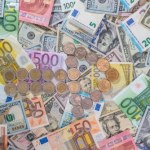 Tak zmieniły się kursy walut. Euro, dolar i funt w dół, złoty się umacnia