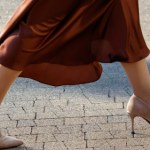 spódnica Taką spódnicę warto mieć w szafie jesienią. Pasuje do wielu stylizacji