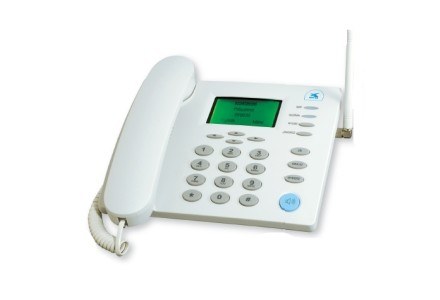 Taki aparat do rozmów stacjonarnych przez sieć GSM oferuje Era. /PC Format