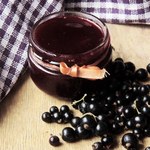 Taki dżem porzeczkowy robiła moja babcia. Dzięki 2 dodatkom smak jest wybitny