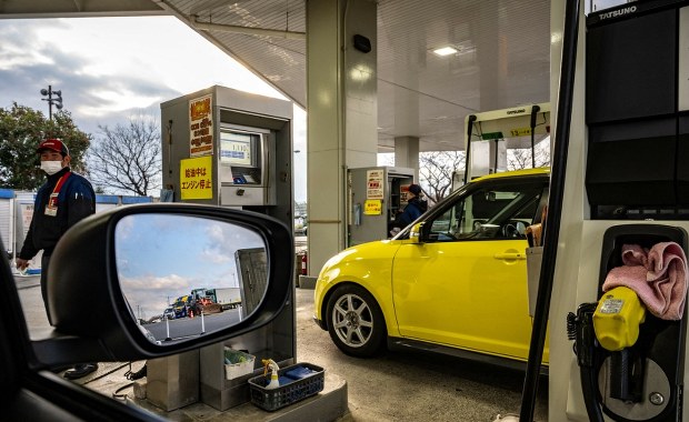 Takich cen benzyny nie było tam od 36 lat. Jest decyzja o uwalnianiu rezerw