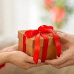 ​Takich prezentów lepiej nie kupuj. Obdarowany może się obrazić