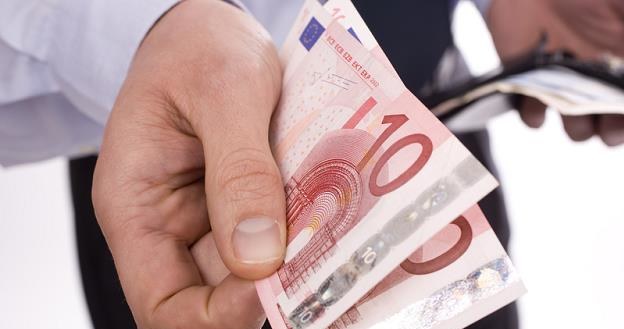 Takie banknoty o nominale 10 euro już wkrótce odejdą do lamusa /&copy; Panthermedia
