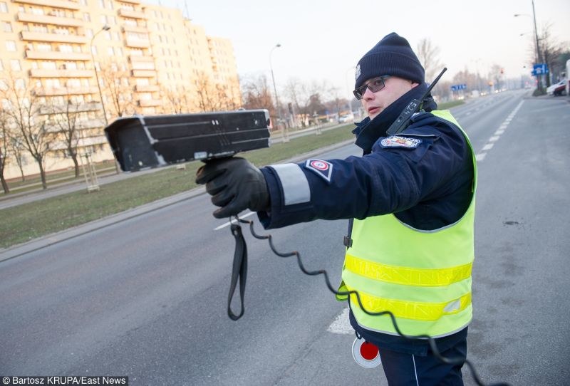 Takie mierniki nie powinny być używane przez policję /Bartosz Krupa /East News