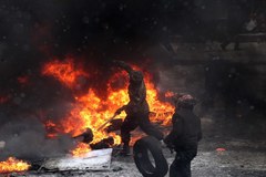 Takie zdjęcia z Majdanu publikują zachodnie agencje