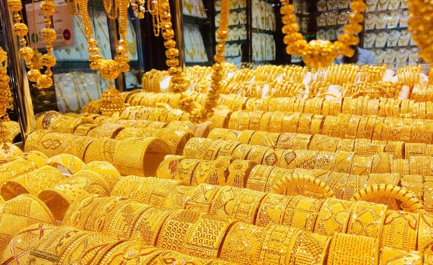 Takiego miejsca świat jeszcze nie widział. Wybrukują ulicę czystym złotem